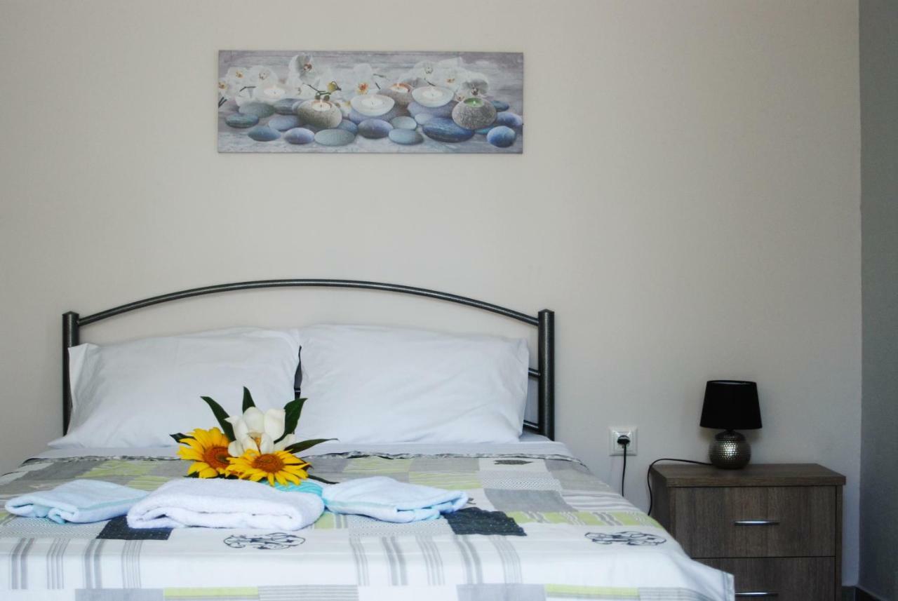 Soula'S Sunshine Green Apartment Nea Karvali Exterior photo